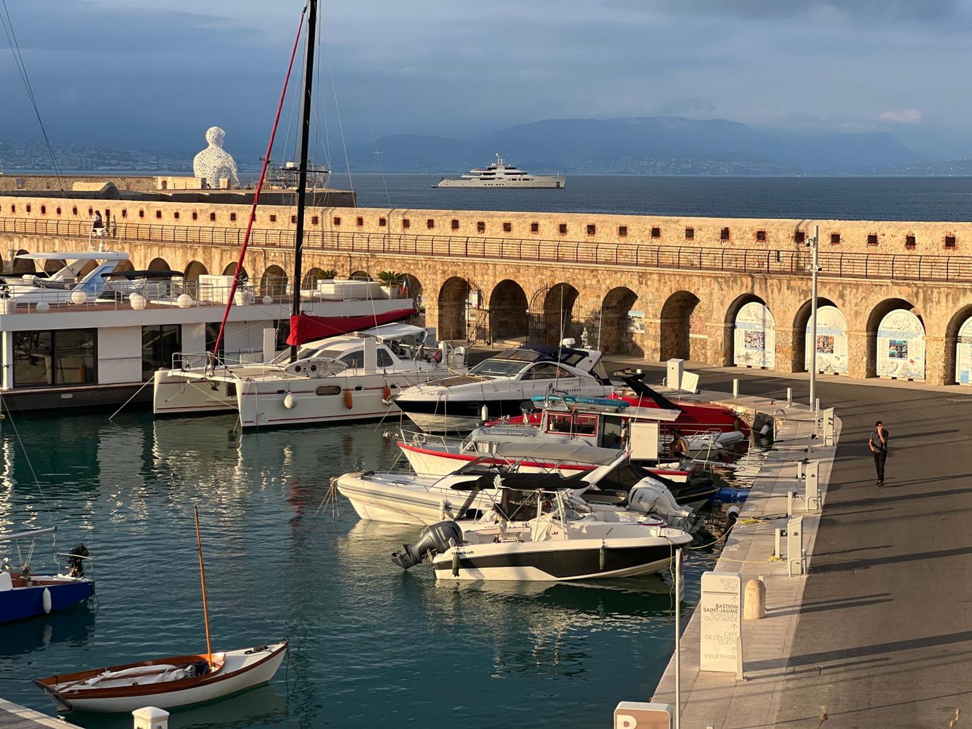 ホテル Location Cote D Azur アンティーブ エクステリア 写真