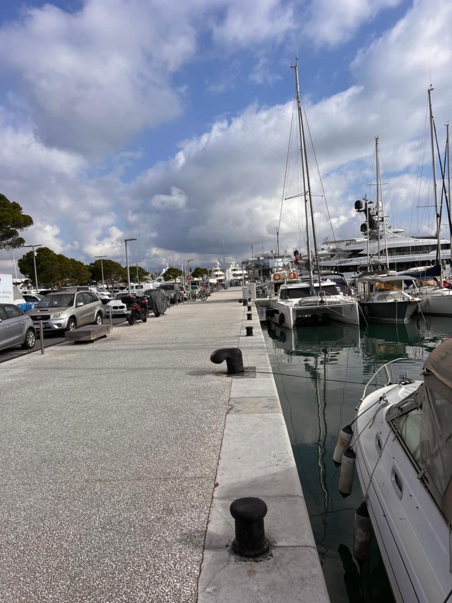 ホテル Location Cote D Azur アンティーブ エクステリア 写真